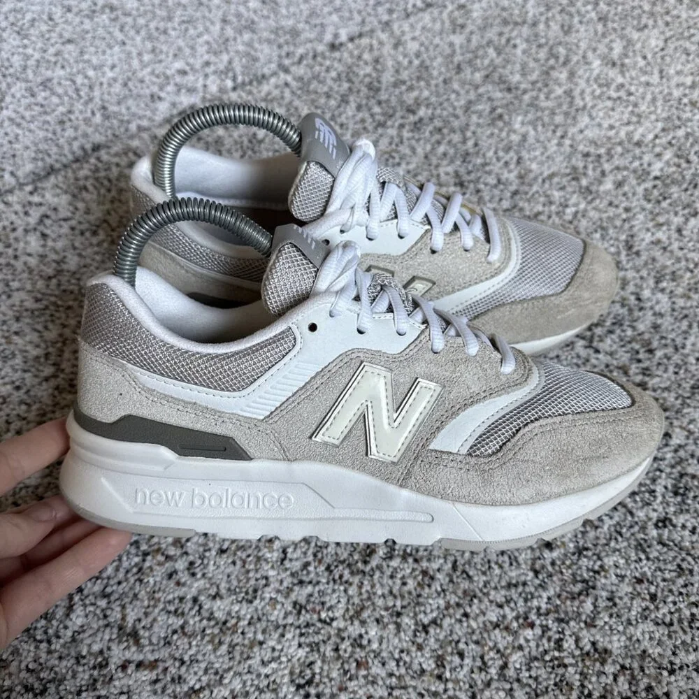 NEW BALANCE 997H Sneakers Shoes Women's Size 7.5 Beige White Gray CW997HCR - Picture 3 of 13